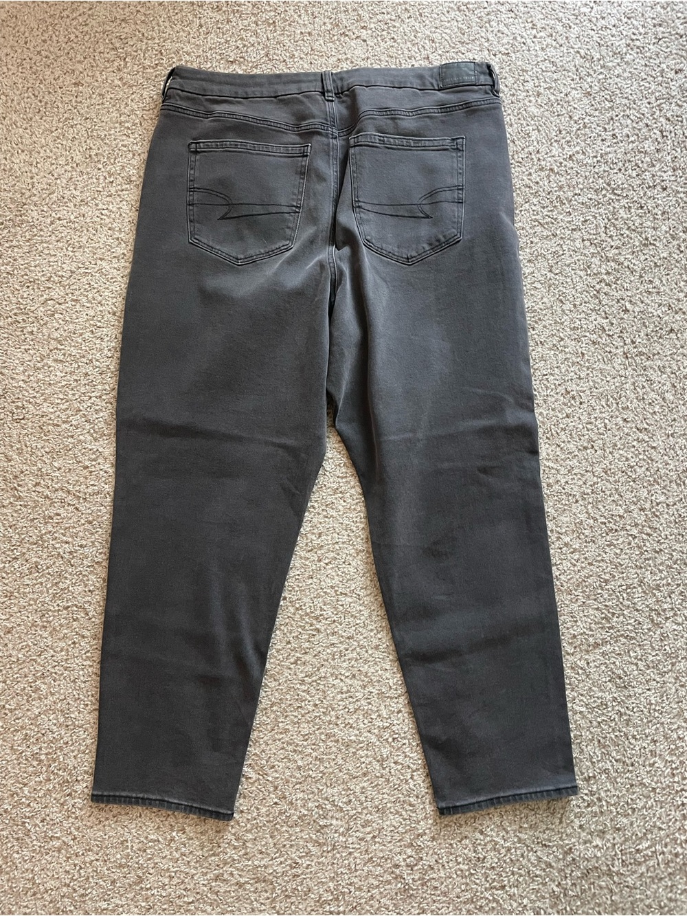American Eagle women’s Curvy Mom Jeans